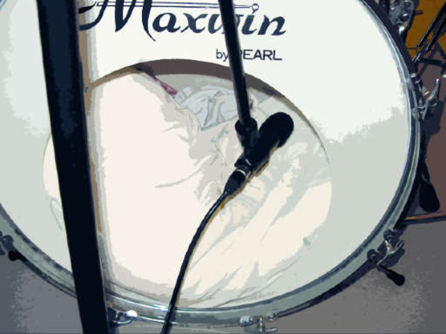Recording Drums Stuffing a pillow or duvet in your kick will prevent unwanted noise.
